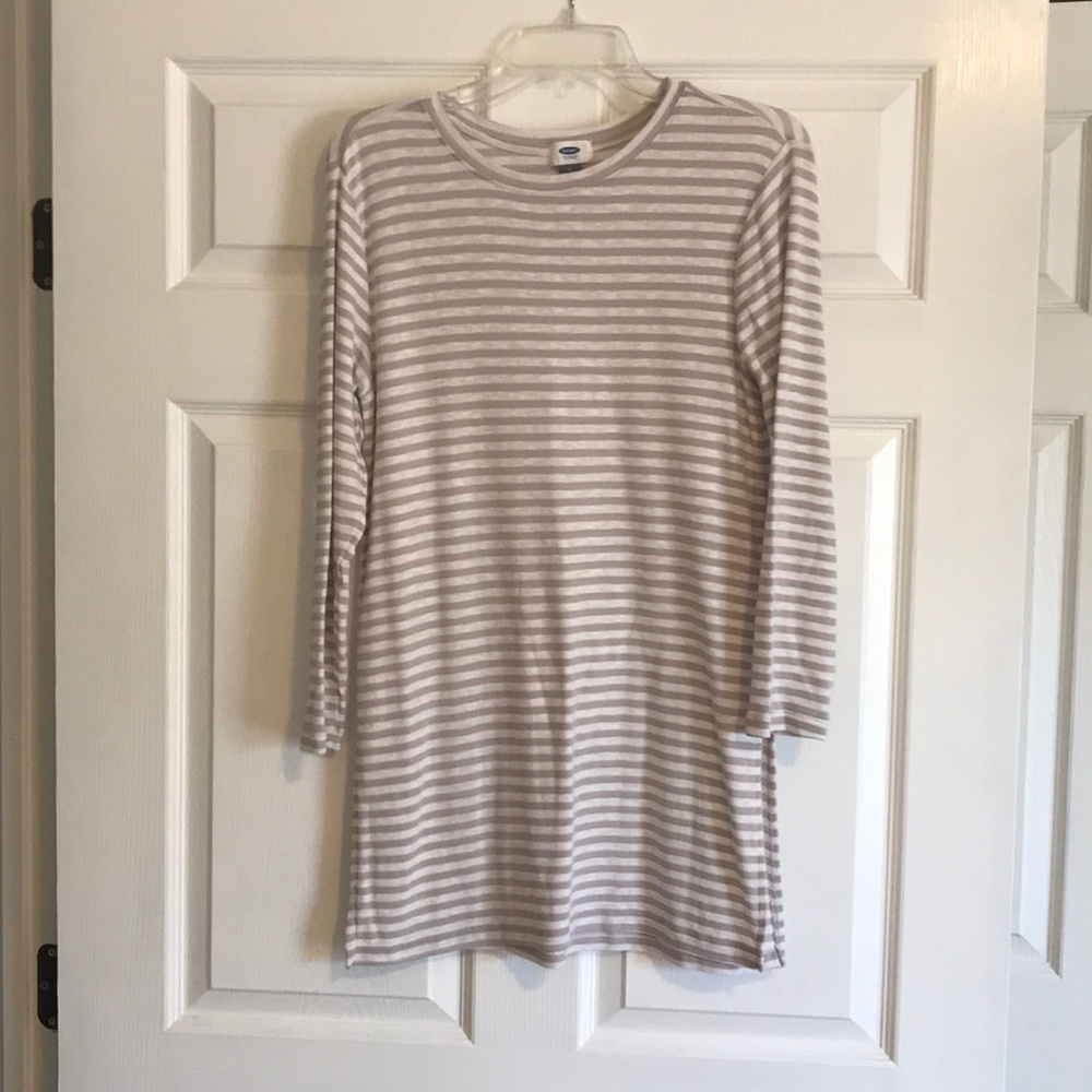 Old navy shirt